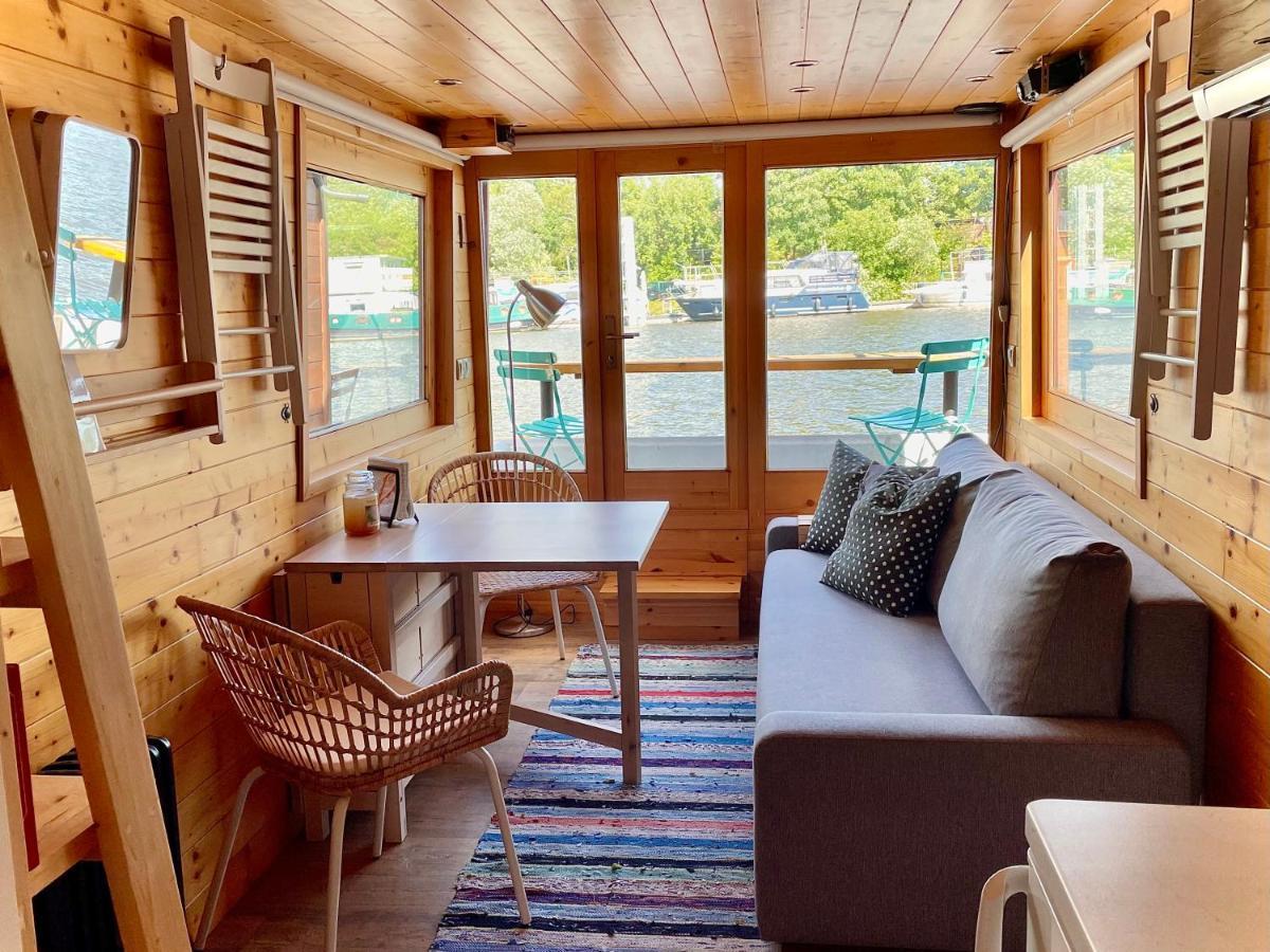 Готель Houseboat Ginger Прага Екстер'єр фото